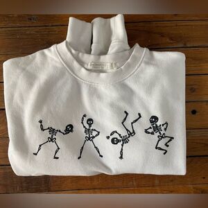 Small White Uncharted Threads/Paper store Cropped Sweatshirt Dancing Skeletons